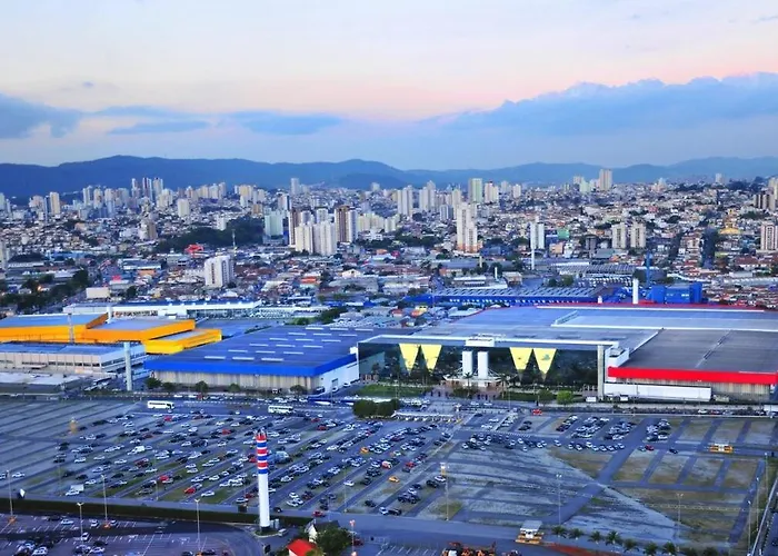 Ao Lado Do Expo Center Norte - Pari - Bras - Tiete